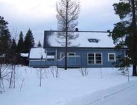 Myrvegen 4. Arnhild Foseide og Kjetil Fagerholt Myrvegen 4. Arnhild Foseide og Kjetil Fagerholt