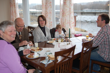 1 maifrokost på Bolme 2010 med Ragnhild_1024x681