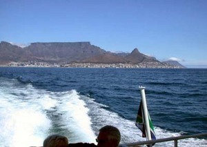 Cape Town med det karakteristiske Table Mountain. Cape Town med det karakteristiske Table Mountain.