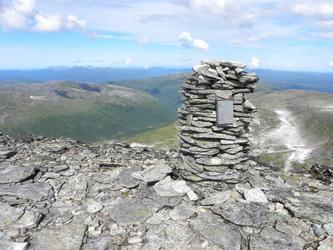 36 Fra toppvarden på Blånebba mot Søyådalen