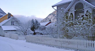L&aelig;rdals&oslash;yri