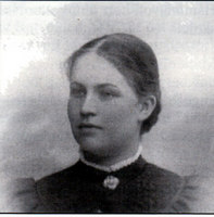 Anna Marie Skjølsvold, f. 20. sept 1880. Her 16 år Anna Marie Skjølsvold, f. 20. sept 1880. Her 16 år