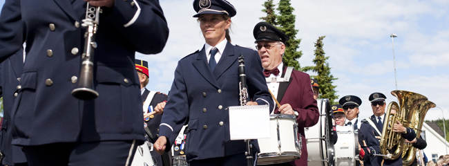 Korps i tog. ricardofoto.no Korps i tog.