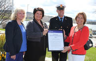 SLT-koordinator Mette Erika Harviken, ordfører Anita Ihle Steen, lensmann Terje Krogstad og justis- og beredskapsminister Grete Faremo. SLT-koordinator Mette Erika Harviken, ordfører Anita Ihle Steen, lensmann Terje Krogstad og justis- og beredskapsminister Grete Faremo.