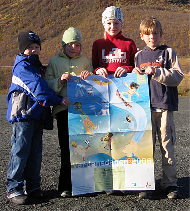 Team I med plakat