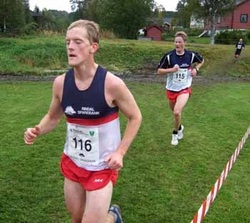 Lars Hol Moholdt foran Bård Nonstad, begge Rindals-Troll.