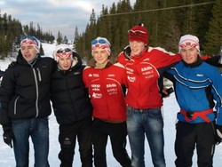 Her et knippe gutter samlet etter premieutdelingen:  Hallvard Løfald, Gjermund Løfald, Olav Nergård Tørset, Lars Bakken Røen og Ingebrigt Høgholt.
