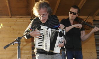 henning_500x333