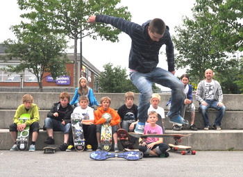 Skateboard2_350x255