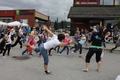 Zumbaoppvisning med store og små på Torgdagen i Rindal. Foto: Elise Karlstrøm Bjørnstad