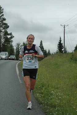Mona Bolme løp en veldig god etappe for damelaget.
