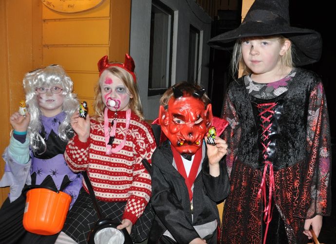 Halloween 1_1024x743
