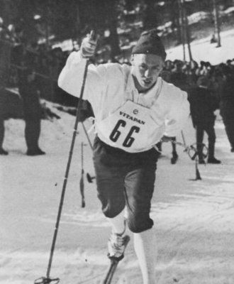 Einar Østby cr