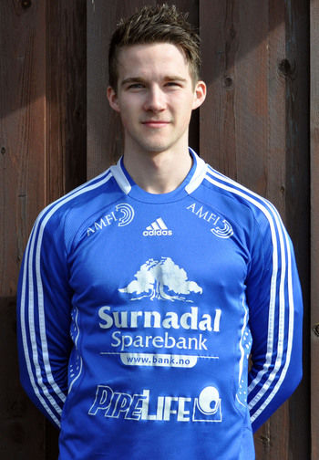 simen engdal_350x504