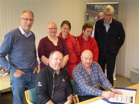 kontraktsignering_ambulansestasjon_mai12