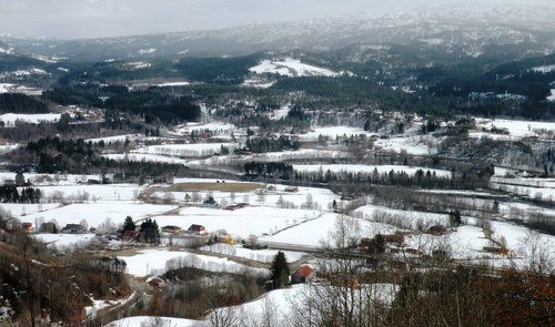 vår snø 280410_500x295
