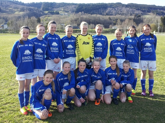 Rindal Fotball J14 vår 2012_715x533