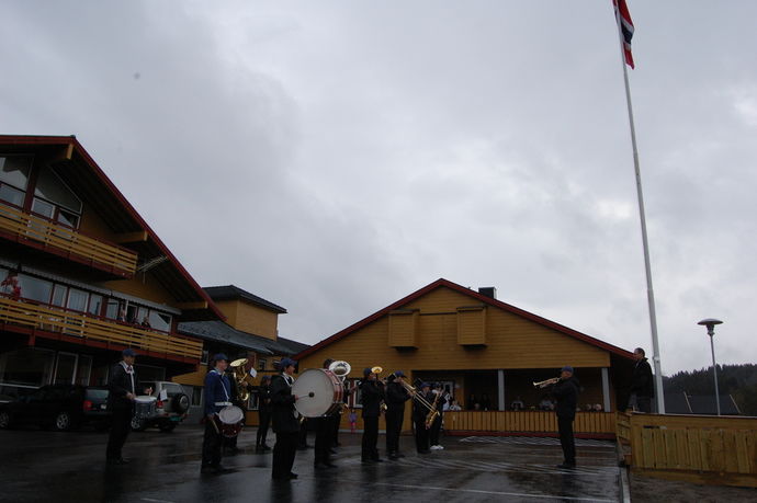 Flaggheising med Blæsten_1024x681