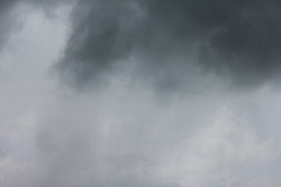 Mørk sky_550x367
