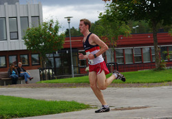 Thomas Holm ledet store deler av løpet, men ble til slutt nr 2.
