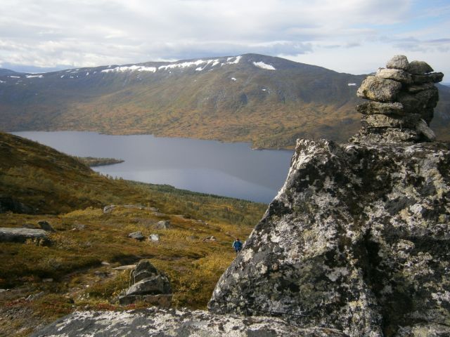 2 Fortsatt mye snø i Tinnfjellet