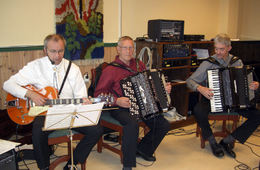 Anders Moens trio Tormod Rachløw Johansen, Anders Moen