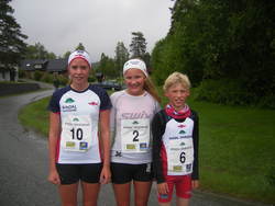 De tre første i startfeltet 11-14 år: Fra venstre: Gine Fugelsøy, nr 2 i J14, Gigne Mogstad, nr 1 i J14 og Sigurd Fagerholt nr 1 i G12.