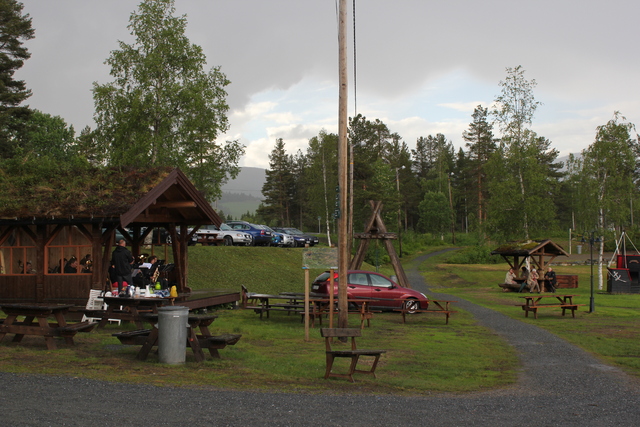 Konsert og tilskuere.jpg