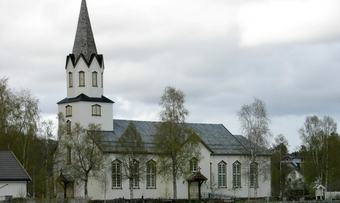 Rindal kirke 2009[1]_700x498