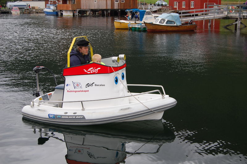 Også i 2010 var det Elias-kjøring på Bølandet, da bortimot 40 smårollingar fekk styre den populære båten.