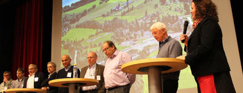 Paneldebatt under Ringsakerseminaret.