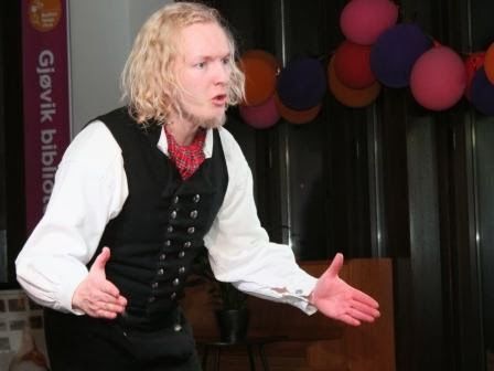 Trygve Ramnefjell lagar show for barna!
