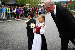 8 Blomsterbarna og Knut Haugen