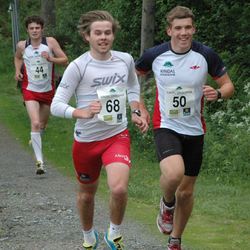 Etter en runde var Jørgne Halgunset (til høyre) og Aksel Norli i tet foran Ole Sæterbø.