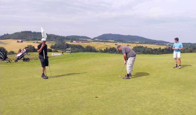 challenge byneset golf3.jpg