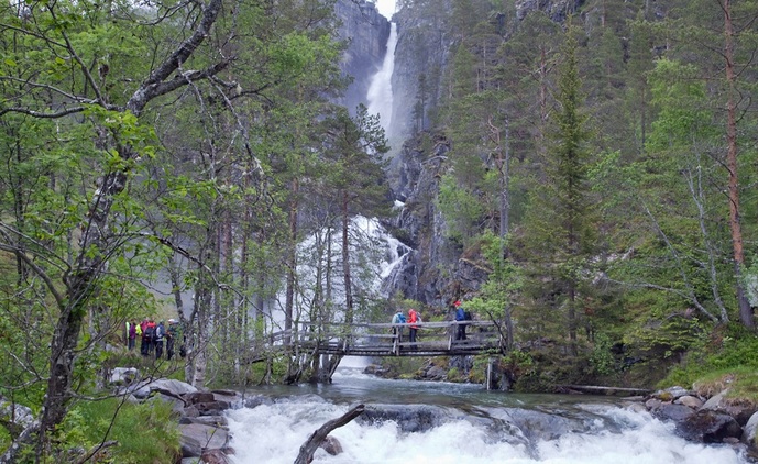 2 nasutafossen_690x422.jpg