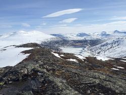Utsikt fra Gardfjellet mot Folldalen og Trollhetta