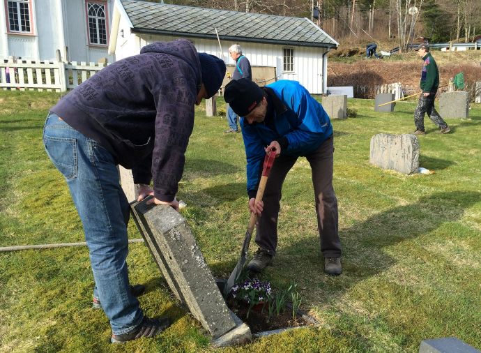 2016 04 26 Rakardugnad b Oppretting Asbj KrS Gunnv Tor Å.jpg