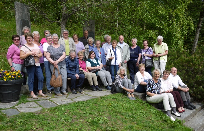 Rindal pensjonistlag Moldetur (690x445).jpg