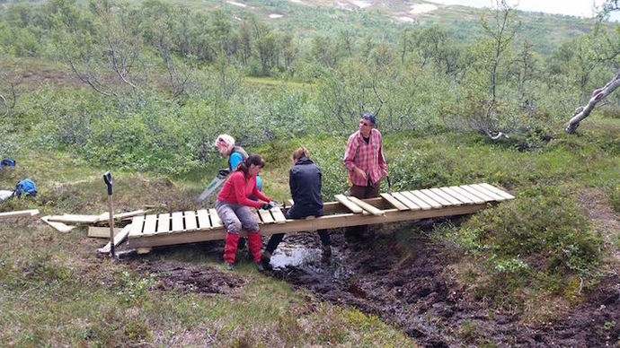 Brobygging i Sankådalen Foto Per Gunnar Østeraas Trondhjems Turistforening