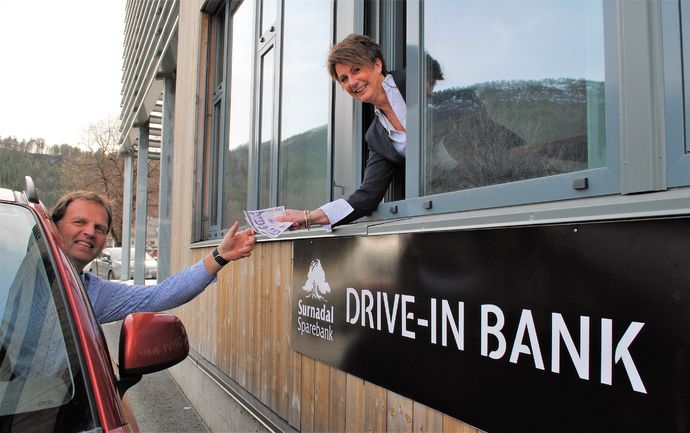 Allan Troelsen og Brit Jorid Stendahl Drive-in bank