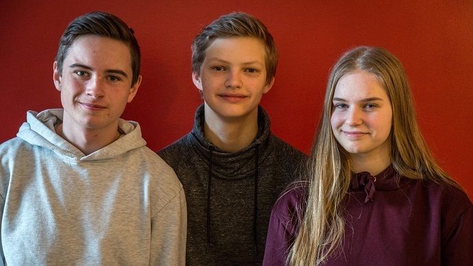 Surnadal ungdomsskule - Erik Kårvatn, Amund Pihl Strand og Synnøve Aukan Meisingset - Foto Roar Halten NRK
