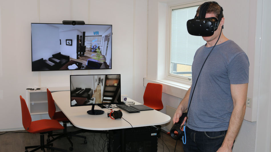 Thomas Hovland i Leomas AS viste frem VR-simulering av leiligheter