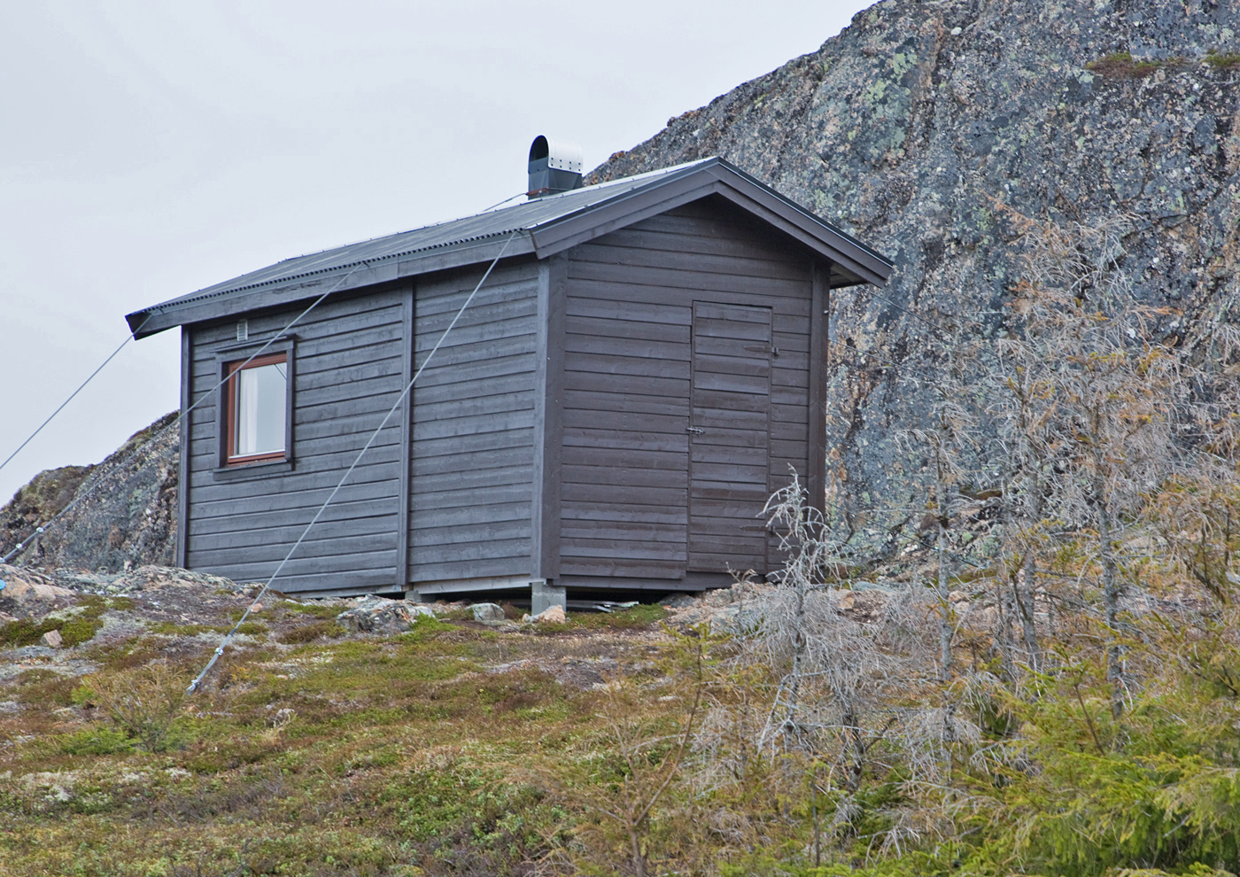 190430h-hytte.jpg