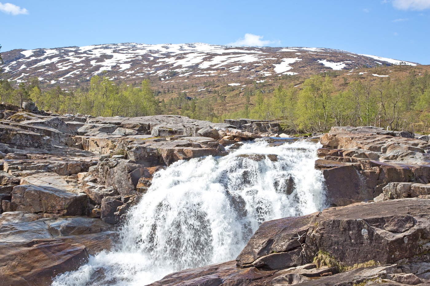 190529b-Trøstoin.jpg