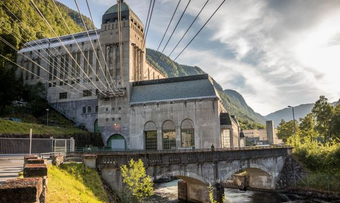 Kraftverk illustrasjon fra shutterstock