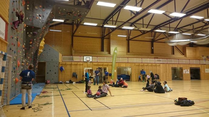 Barneklatring