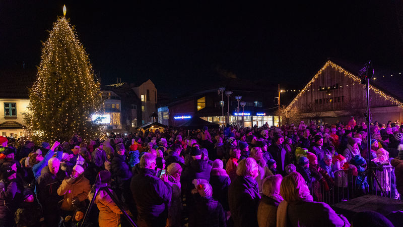 Velkommen til julegrantenning i Brumunddal! Julegrantenning i Brumunddal