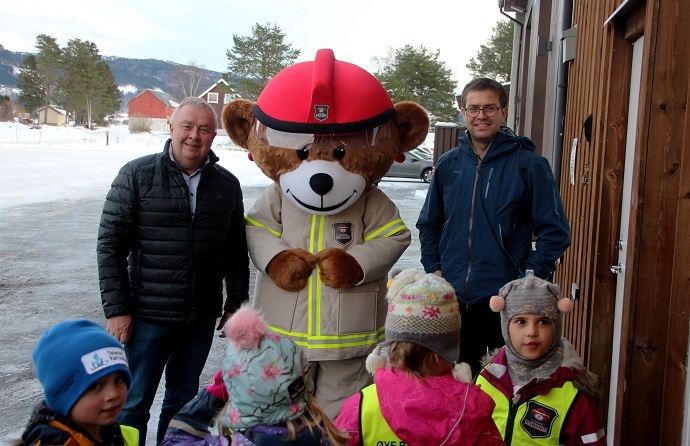 stig sæter, jakob nørbech og bjørnis.jpg