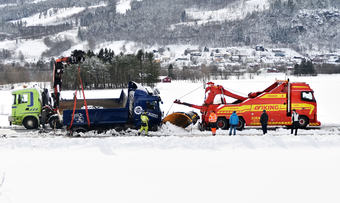 brøyter av veien3